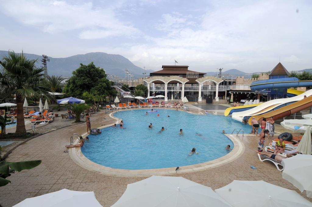 Klas Hotel Kargıcak Exterior foto
